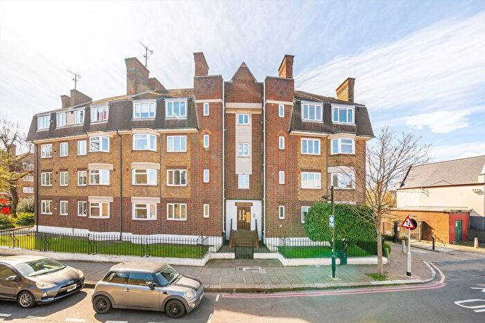 2 Bedroom Flat To Rent In Frogmore, Wandsworth, SW18