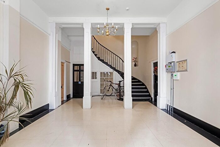 1 Bedroom Flat To Rent In Foreshore, Deptford, London, SE8