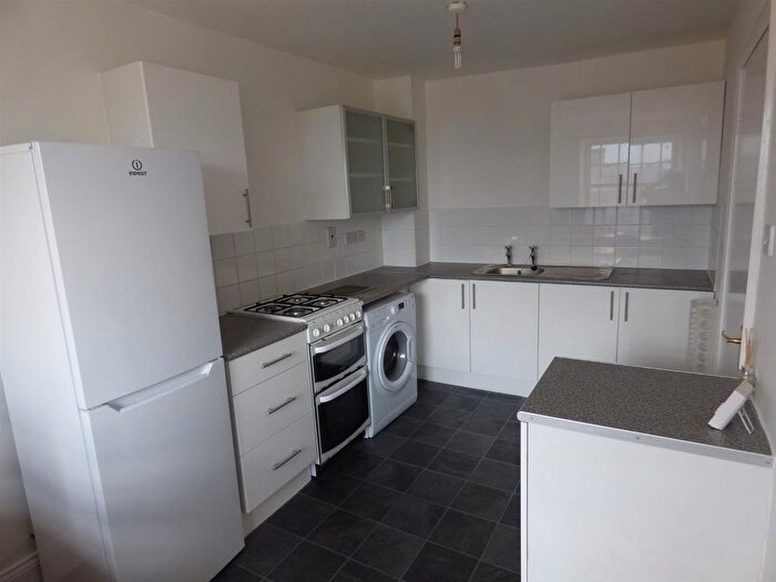 2 Bedroom Flat To Rent In Westgate Road, Newcastle, NE4