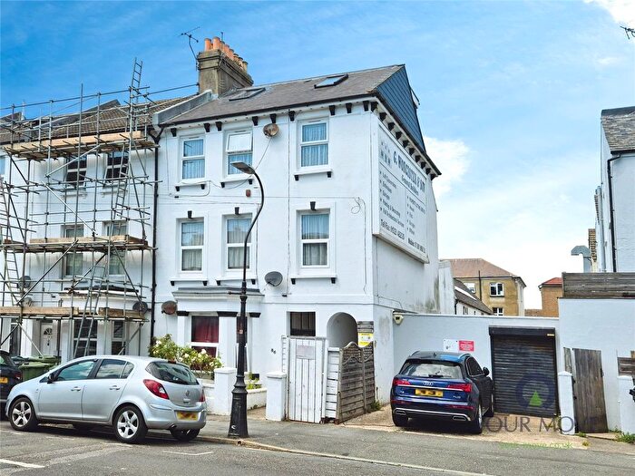 1 Bedroom Flat To Rent In Longstone Road, Eastbourne, East Sussex, BN21