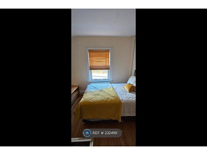 Studio To Rent In Denmark Road, London, SE25