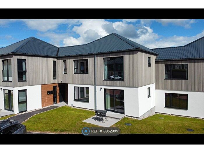 3 Bedroom Maisonette To Rent In Caledonia Place, Aviemore, PH22