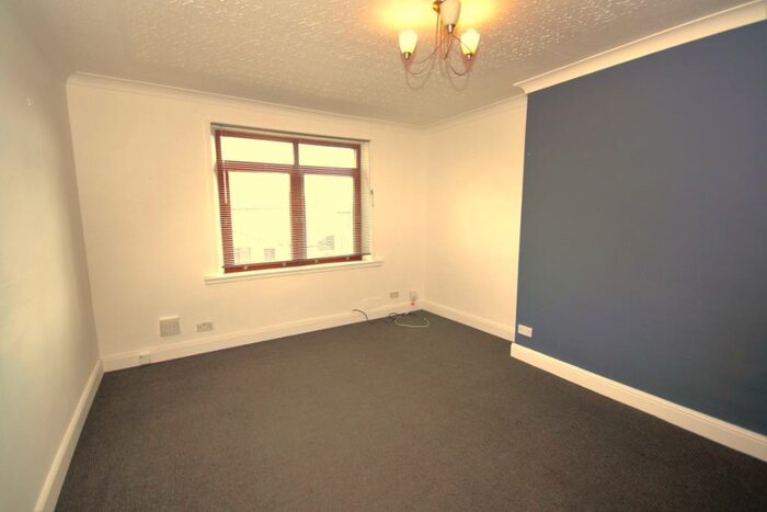3 Bedroom Flat To Rent In Factory Road, Buckhaven, Fife, KY8