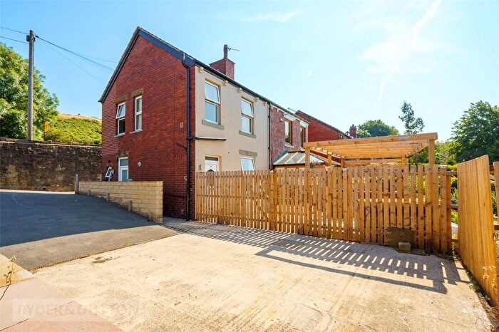 3 Bedroom Semi-Detached House For Sale In Wakefield Road, Fenay Bridge, Huddersfield, West Yorkshire, HD8