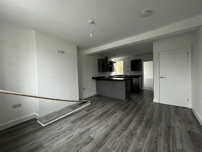 2 Bedroom End Of Terrace House To Rent In Main Street, Linton, Swadlincote, DE12