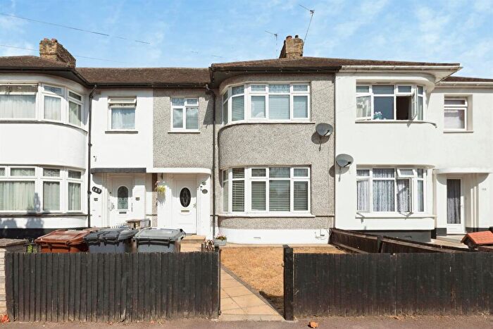 3 Bedroom Terraced House For Sale In Cavendish Gardens, Barking, IG11