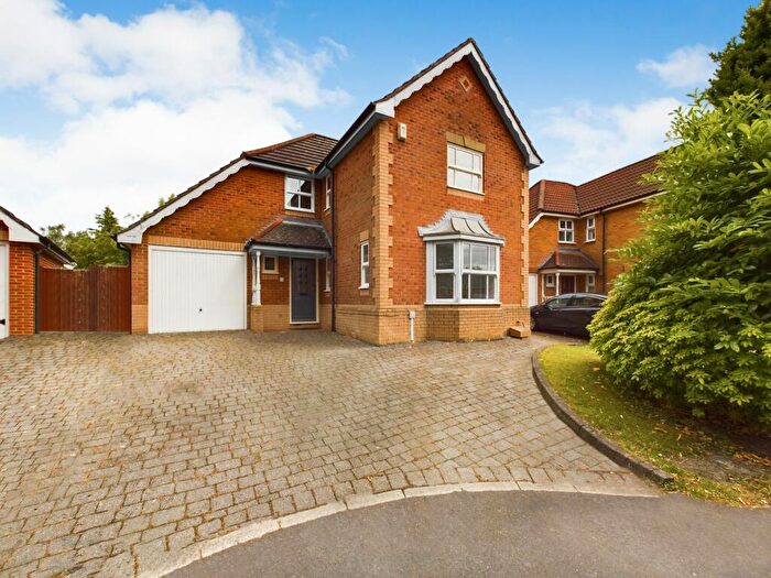 4 Bedroom Detached House To Rent In The Chaddock Level, Worsley, M28