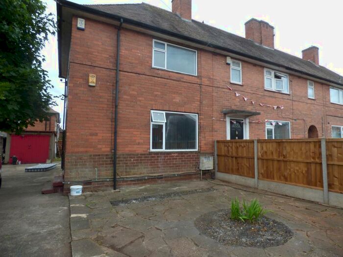 3 Bedroom Semi-Detached House To Rent In Shipley Road, Nottingham, NG8