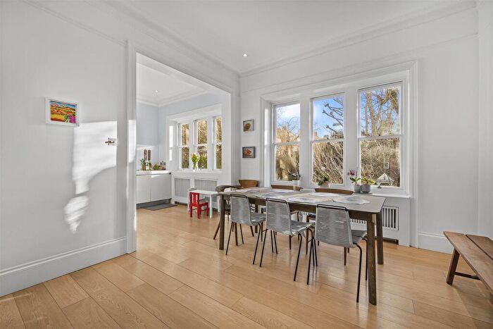 2 Bedroom Flat For Sale In Heath Drive, Hampstead, NW3