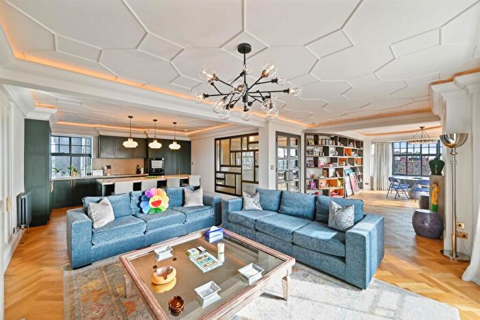 2 Bedroom Flat For Sale In Eton Avenue, Belsize Park, NW3