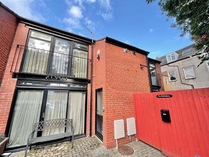2 Bedroom Terraced House To Rent In Cardigan Mews, Henleaze, Bristol, BS9