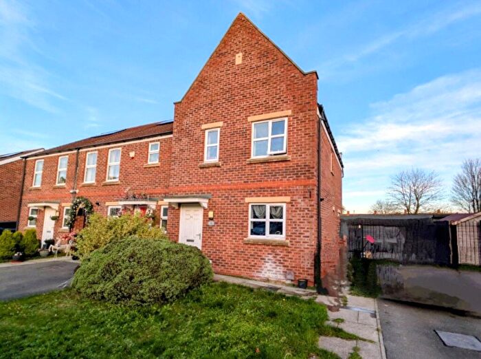 3 Bedroom End Of Terrace House For Sale In Church Drive, Shirebrook, Mansfield, NG20