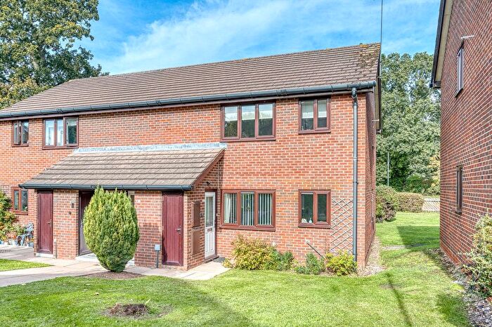 2 Bedroom Flat For Sale In Wildwood Ringway, Stafford, Staffordshire, ST17