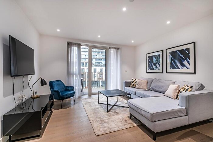 2 Bedroom Apartment To Rent In Admiralty House, Wapping, E1W