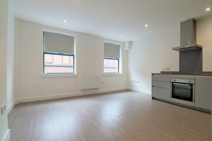 1 Bedroom Apartment To Rent In - Homesdale Road, Bromley, Kent, BR2