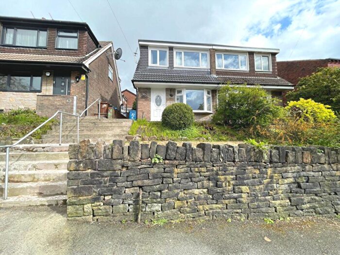 3 Bedroom Semi-Detached House To Rent In Grains Road, Shaw, OL2