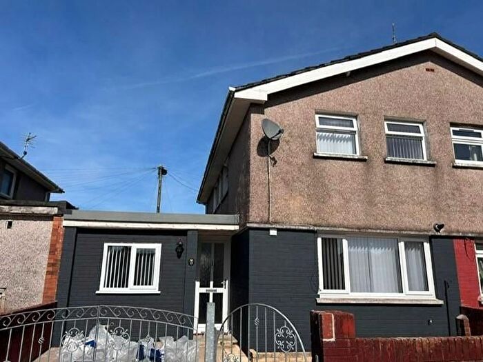 3 Bedroom Semi-Detached House To Rent In Erw Ifan, Pencoed, Bridgend, CF35
