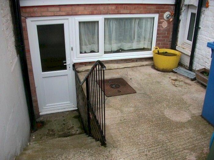 1 Bedroom Flat To Rent In Esplanade Gardens, Scarborough YO11