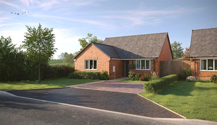 2 Bedroom Bungalow For Sale In Eythrope Road, Stone, Aylesbury, Buckinghamshire, HP17