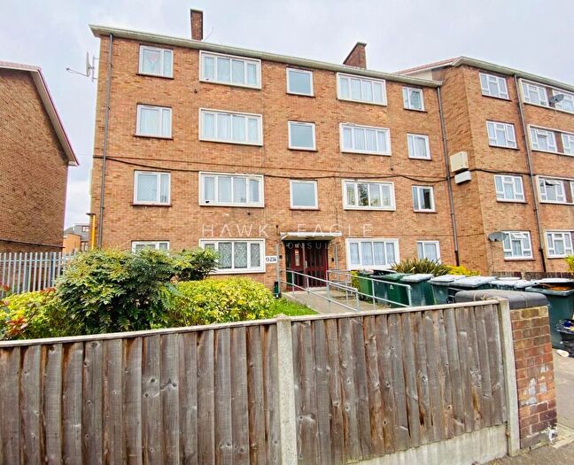 2 Bedroom Flat To Rent In Mountfield Road, London, Greater London., E6