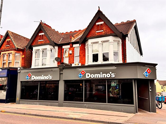 2 Bedroom Flat To Rent In London Road, Westcliff-On-Sea, SS0