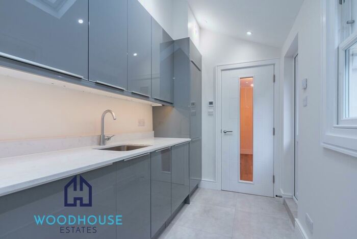 4 Bedroom Terraced House To Rent In Goodhall Street, London, NW10