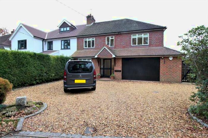 5 Bedroom House To Rent In West End, GU24
