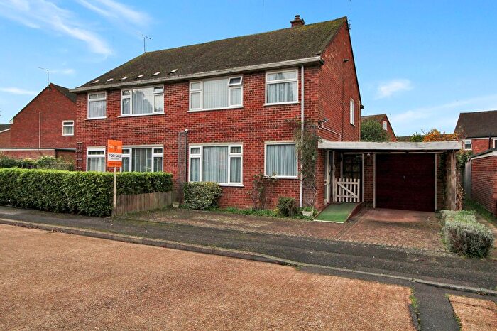 3 Bedroom Semi-Detached House For Sale In Orchard Field, Bethersden, TN26