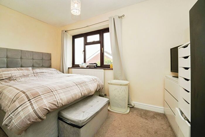 2 Bedroom Detached House For Sale In Medway Road, Worcester, Worcestershire, WR5