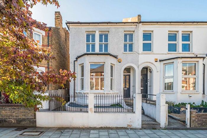 4 Bedroom Property For Sale In Thurlestone Road, West Norwood, SE27