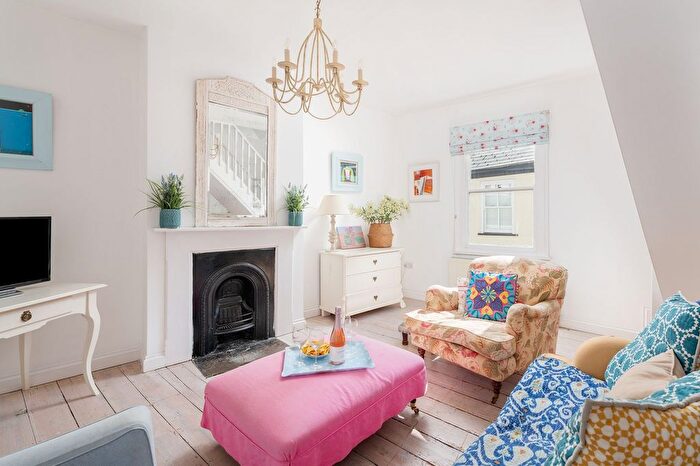 2 Bedroom Cottage For Sale In May Cottage, Browns Hill, Dartmouth, TQ6