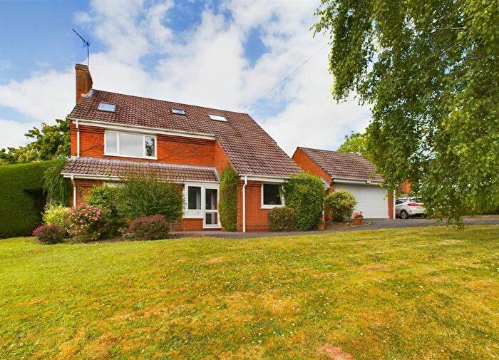 4 Bedroom Detached House For Sale In Upper Churchfields, Cradley, Malvern, WR13