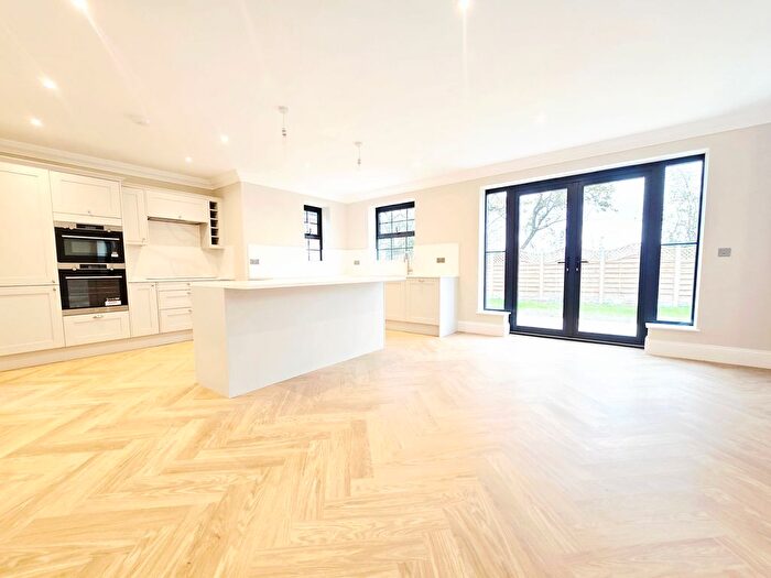 1 Bedroom Detached House To Rent In Sabre Close, Stebbing, CM6