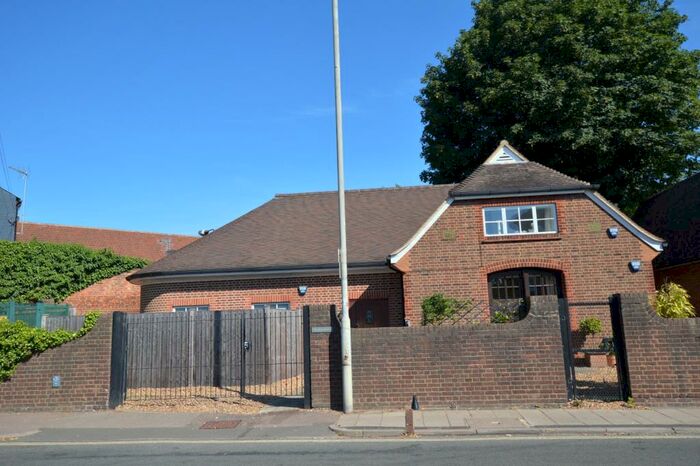 1 Bedroom Flat To Rent In The Old Substation, St Albans, AL1