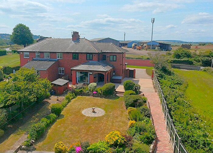 3 Bedroom Semi-Detached House For Sale In Clifton Hill, Conisbrough, DN12