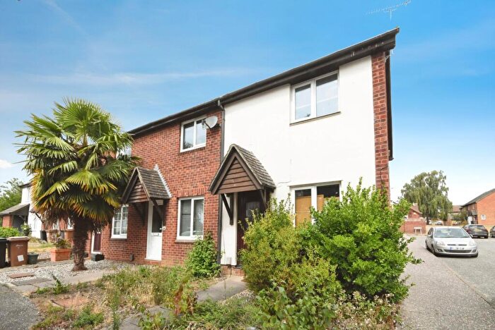 2 Bedroom End Of Terrace House For Sale In Blacklock, Chelmer Village, Chelmsford, Essex, CM2