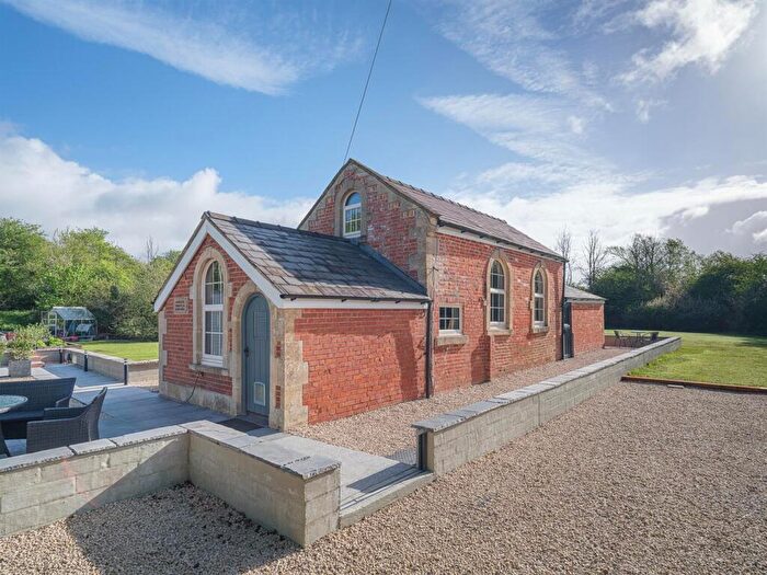 3 Bedroom Detached House For Sale In Dauntsey, Chippenham, SN15