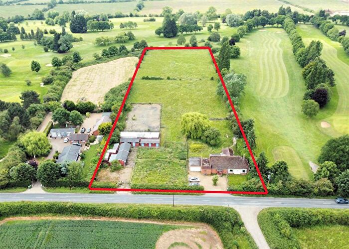 4 Bedroom Detached House For Sale In New Road, Weston Turville, HP22