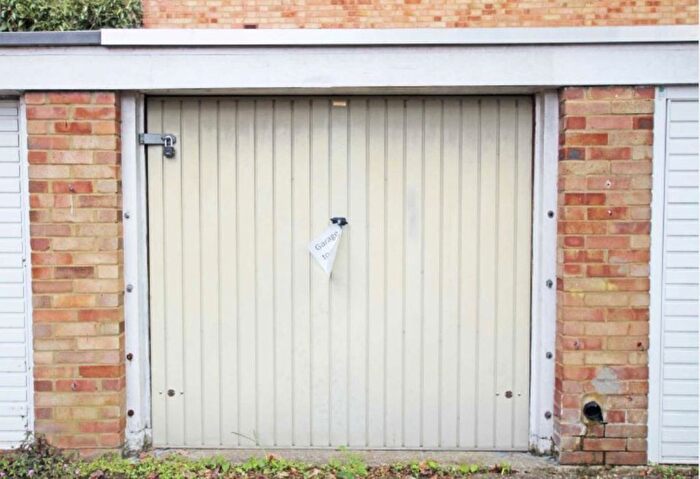 Studio To Rent In Kingfisher Drive, Ham, Richmond, TW10