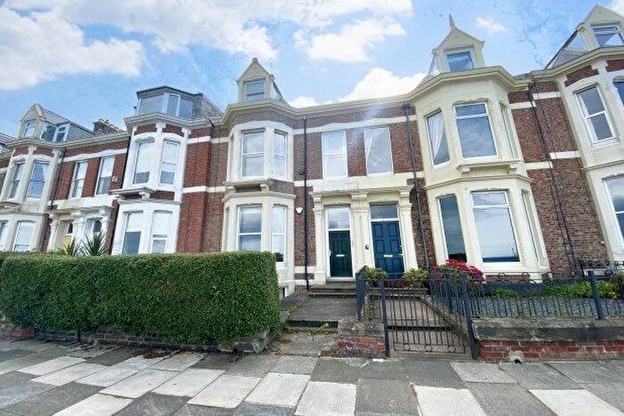 3 Bedroom Flat To Rent In Beverley Terrace, North Shields, NE30