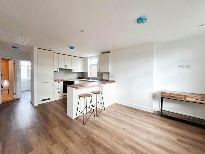 1 Bedroom Flat To Rent In Lynchford Road, Farnborough, GU14