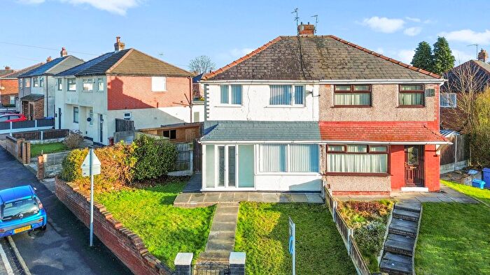 3 Bedroom Semi-Detached House For Sale In Beechwood Grove, Prescot, L35