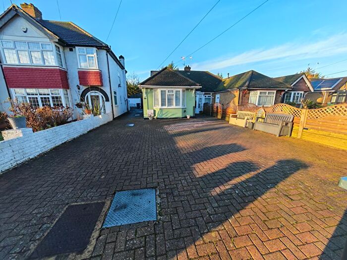 3 Bedroom Semi Detached Bungalow For Sale In Ealing Road, Northolt, UB5