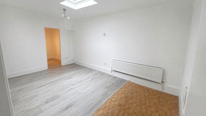 Studio To Rent In Benwell Road, Holloway, N7
