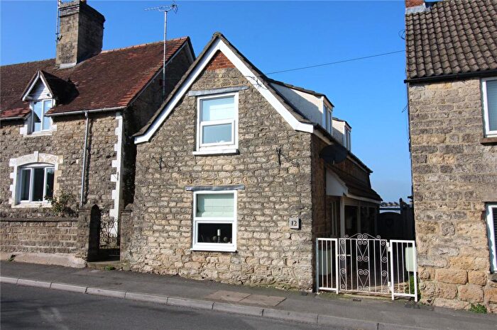 2 Bedroom Detached House For Sale In High Street, Purton, Swindon, Wiltshire, SN5