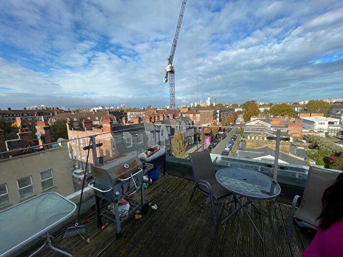 1 Bedroom Flat To Rent In Coldharbour Lane, London, SE5