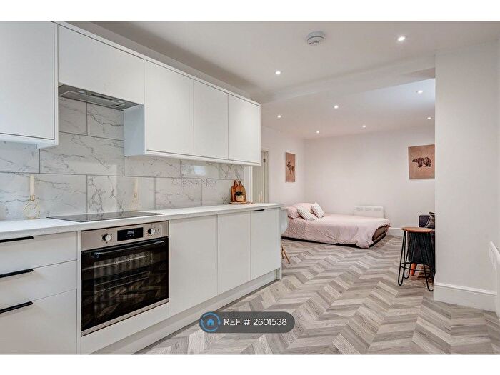 Studio To Rent In Shearwood Road, Sheffield, S10