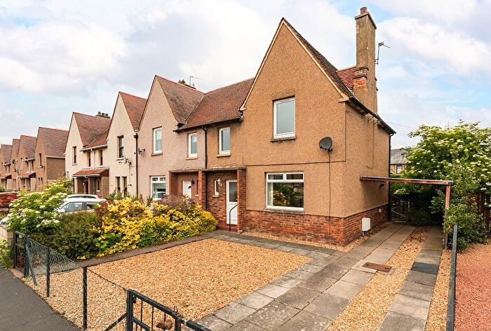 3 Bedroom Terraced House For Sale In Whitecraig Gardens, Whitecraig, Musselburgh, EH21
