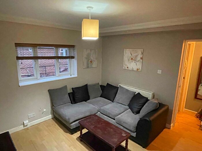 1 Bedroom Flat To Rent In Wimborne Road, Bournemouth, BH9