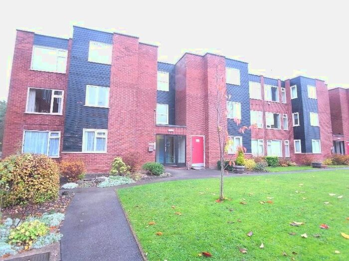 2 Bedroom Flat To Rent In Blackmoor Court, Alwoodley, Leeds, LS17